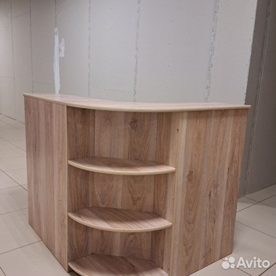 Стойка ресепшен