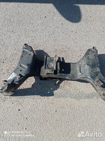 Подрамник nissan primera p12