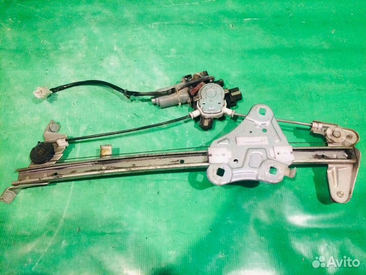 Стеклоподъемник передний левый Mitsubishi Diamante