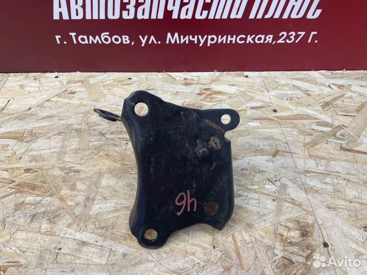 Кронштейн балки задний правый LADA X-Ray