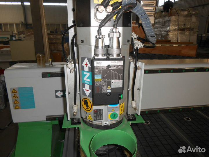 Фрезерный станок с чпу HP2030c полуавтомат. смена