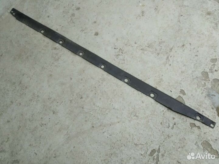 Накладка порога(наружняя)левая Toyota corolla E120