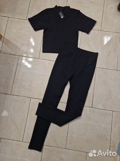 Спортивный костюм для фитнеса новый