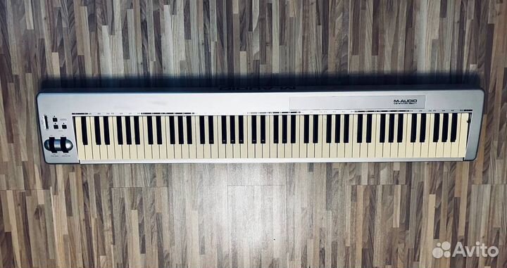 Миди клавиатура