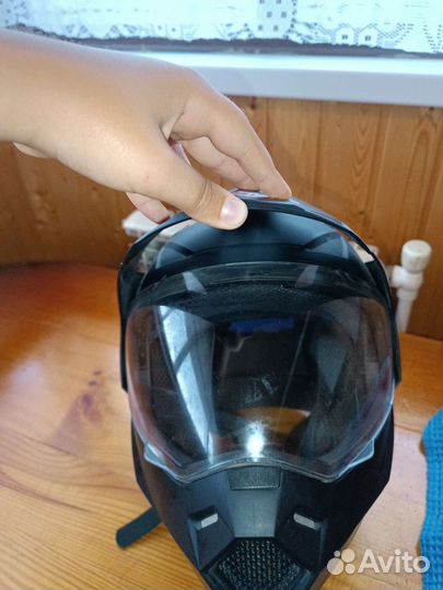 Кроссовый шлем с визором