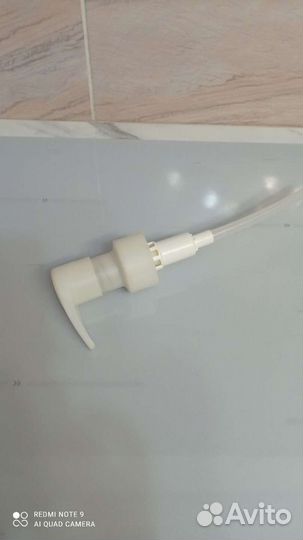 Помпа Wella и Эстель