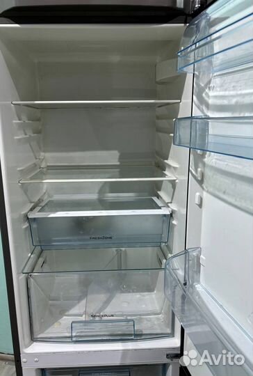 Холодильник Electrolux by
