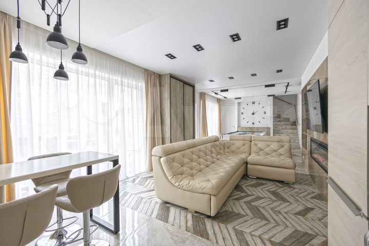 Дом 176 м² на участке 7 сот.