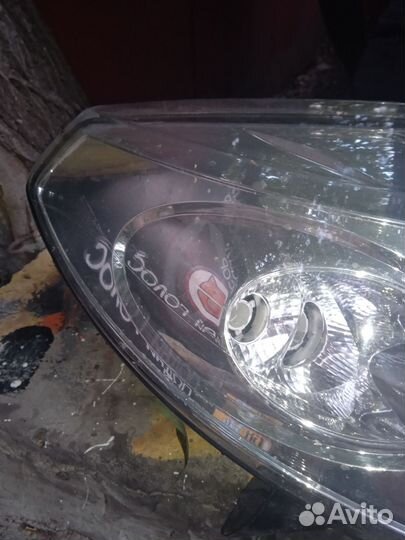 Правая фара Рено sandero 2011