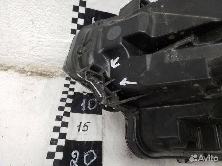 Фара правая Volvo S90