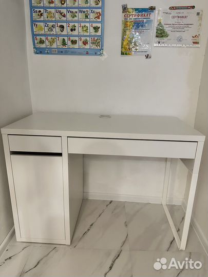 Детский стол парта