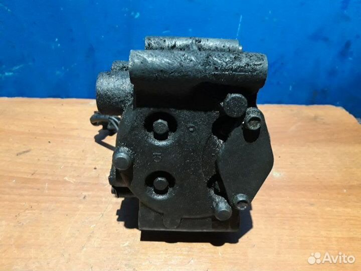 Компрессор кондиционера Ford Focus 1 1.8 C9DB