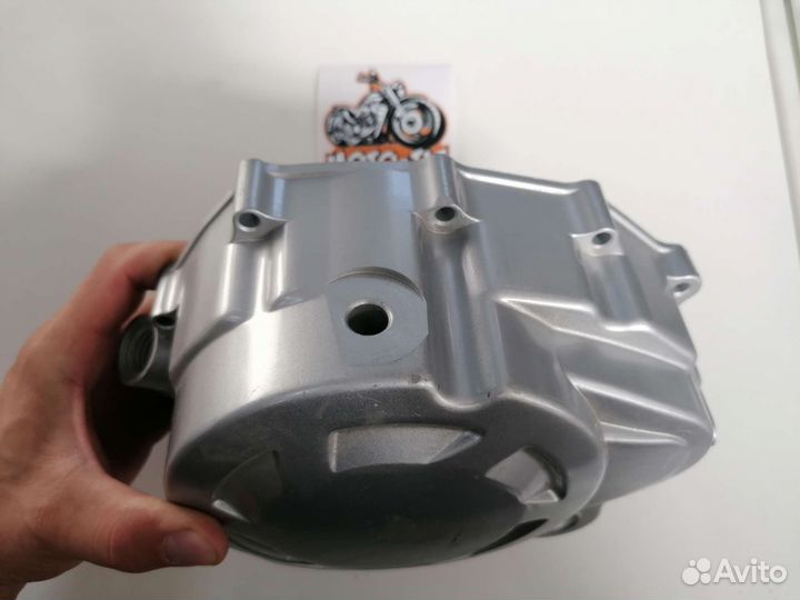 Крышка сцепления CG-125-250 вал тахометра