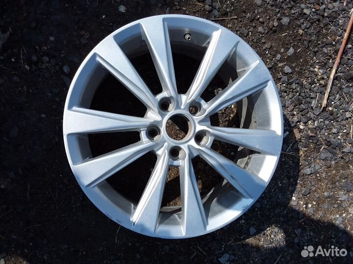 Диск колесный r17 Toyota Camry