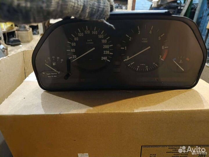Панель приборов (щиток) BMW 5 E34 (1987 - 1996)
