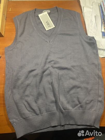 Жилетка школьная новая