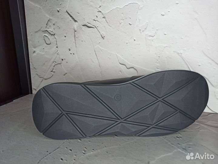 Ботинки 43 размер новые натуральная кожа Ferlenz