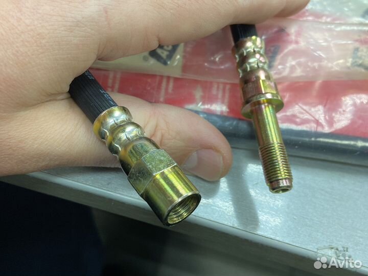 Передниие тормозные шланги vw golf 3 vento