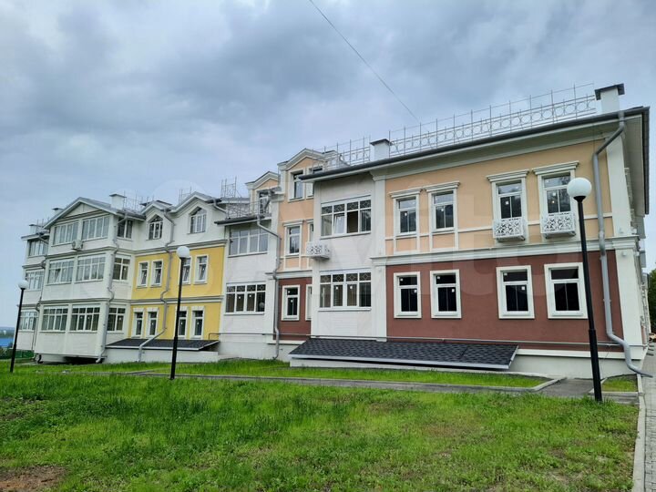 2-к. квартира, 92,2 м², 2/3 эт.