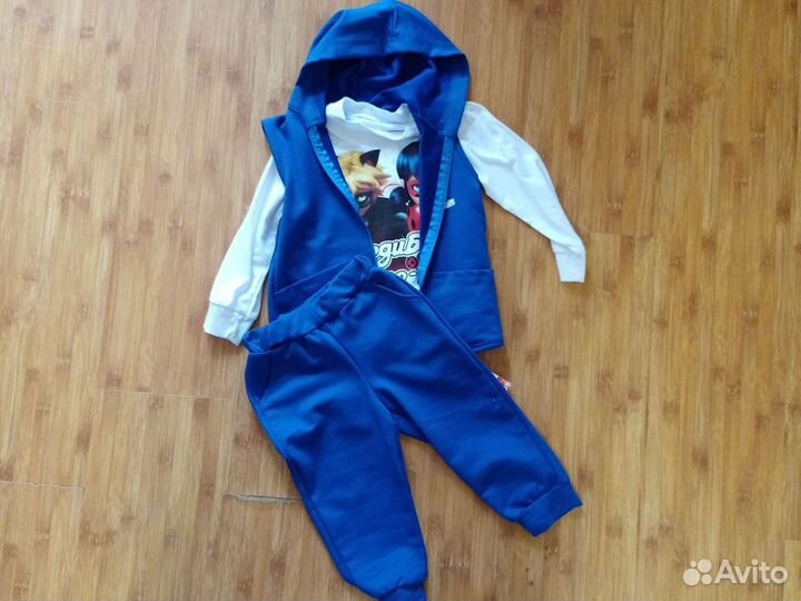 Костюм тройка новый