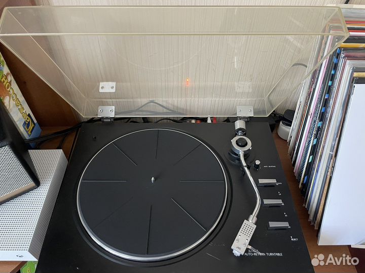 Виниловый проигрыватель