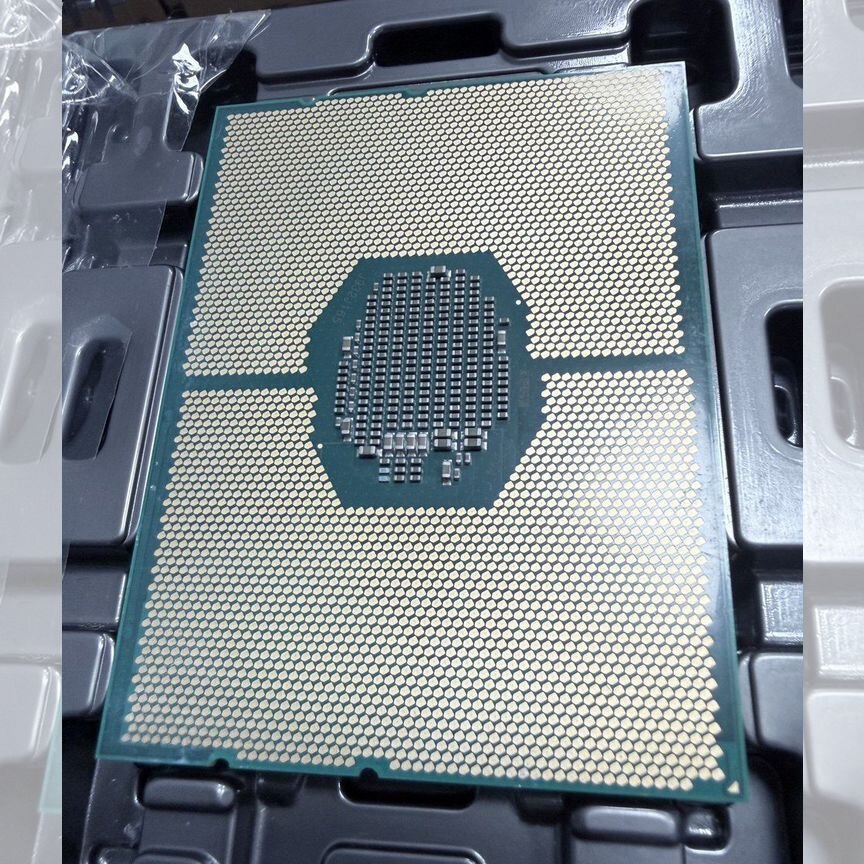 Процессор Intel Xeon Gold 6150