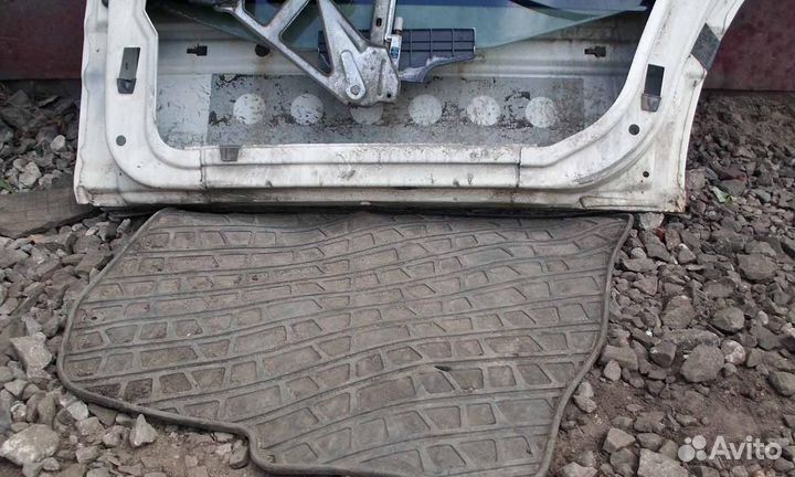 Дверь задняя правая Audi 100 C4