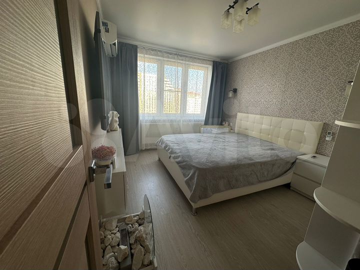 2-к. квартира, 65 м², 16/16 эт.