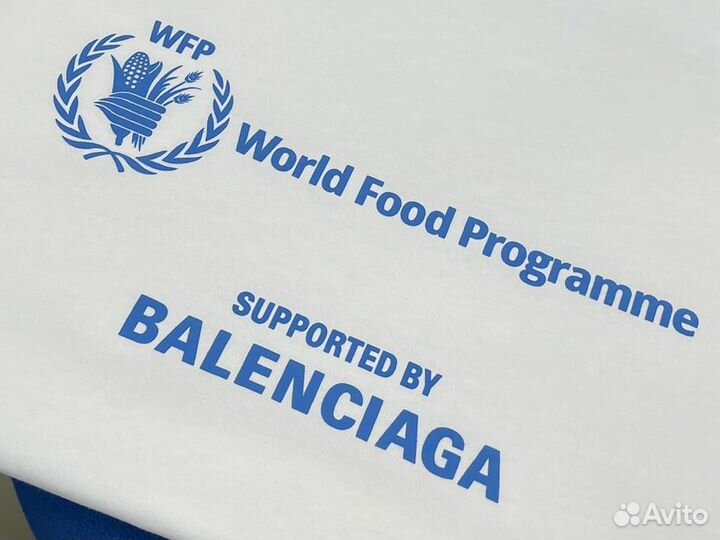 Футболка balenciaga world food programme