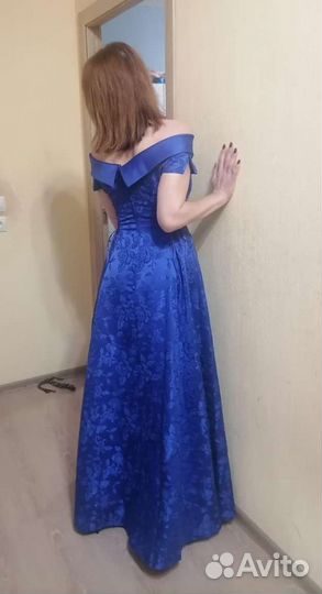 Платье вечернее