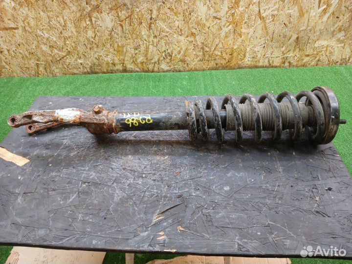 Амортизатор передний правый Honda Accord 7 2.0