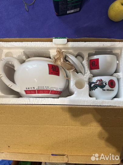 Фарфоровый сервиз чайник новый