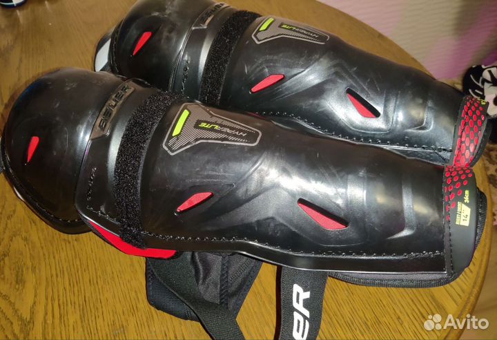 Хоккейные Щитки S22 Vapor Hyperlite Shin Guard