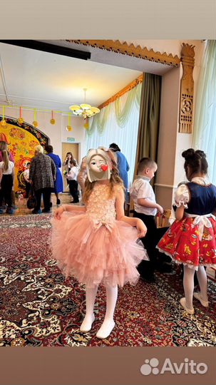 Платье нарядное 128 размер