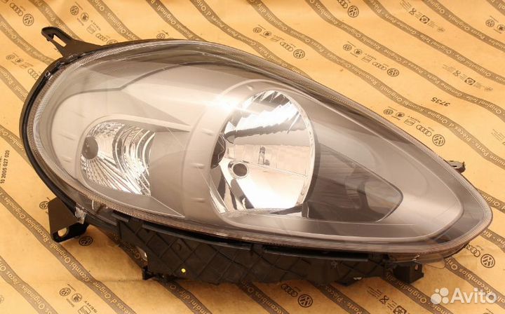 Фара правая fiat grande punto 05-12