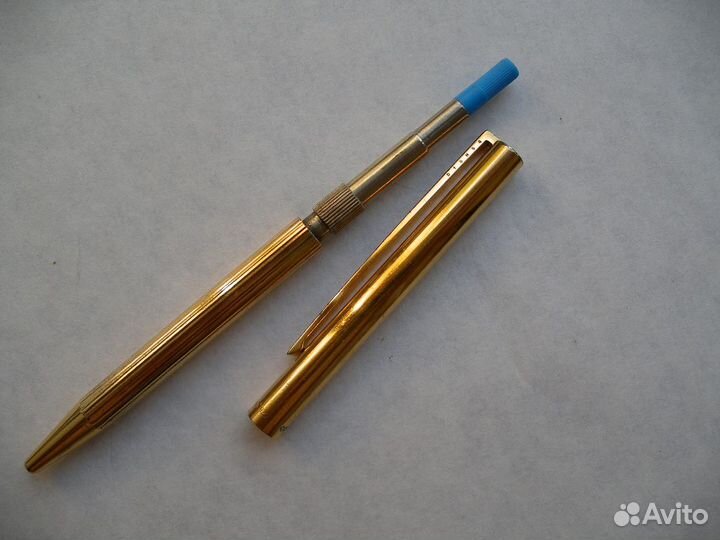 Серебряная шариковая ручка S. T. Dupont Classique