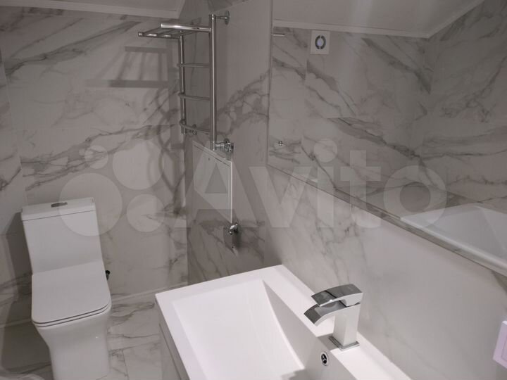 Коттедж 187 м² на участке 8 сот.