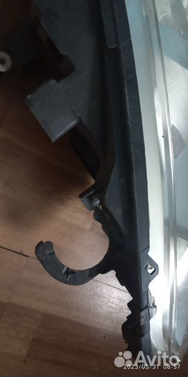 Фара правая peugeot 308