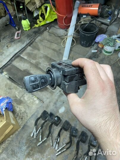 Замок зажигания и ключ w220