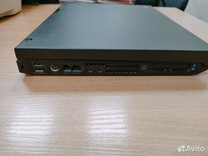 Ноутбук IBM ThinkPad R52