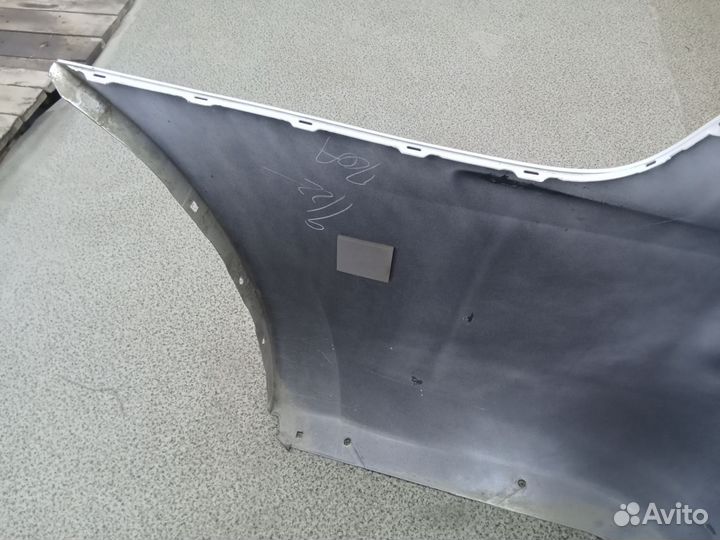 Продам задний бампер на Лендкрузер 200