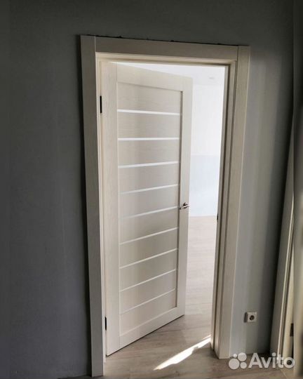 Дверь межкомнатная ясень светлый