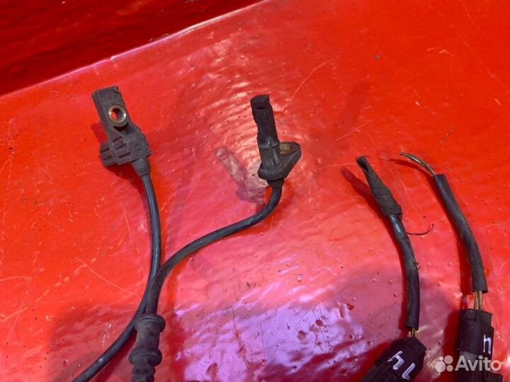 Датчик износа колодок передний Mercedes-Benz