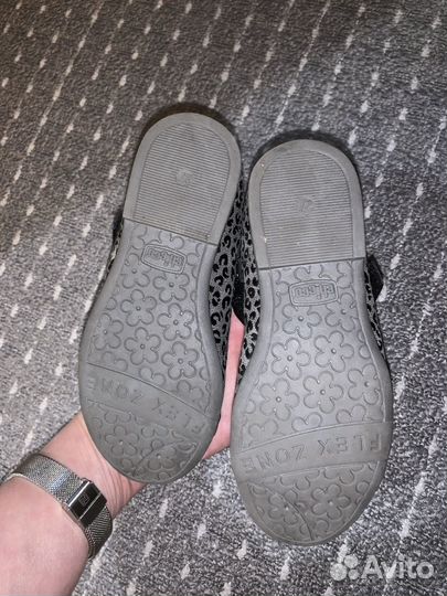 Туфли на девочку 27