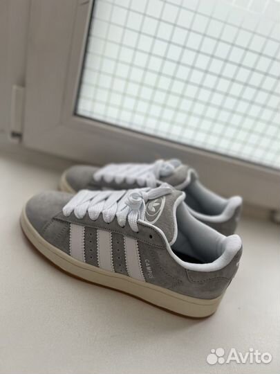 Кроссовки adidas campus