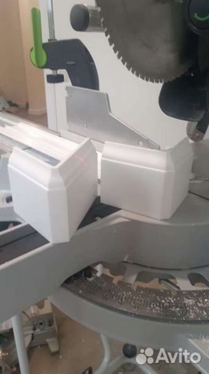 Установка плинтусов дюрополимер, мдф