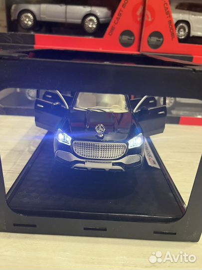 Металлические, тежелые Модель автомобилей 1:24