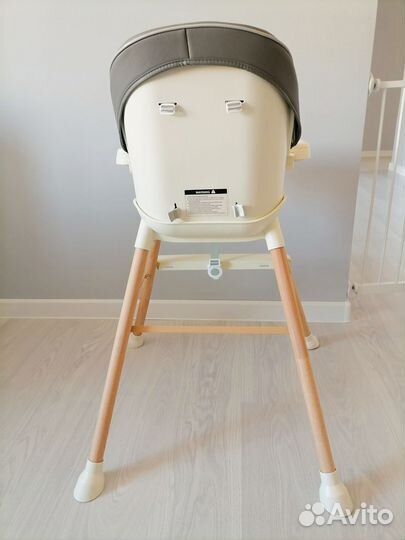 Детский стульчик для кормления