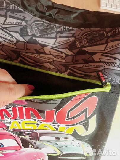 Школьный фартук и сумка-рюкзак для обуви