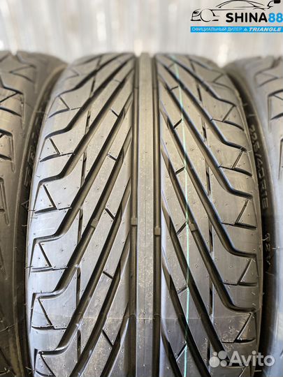 Triangle TR968 215/50 R17 95V